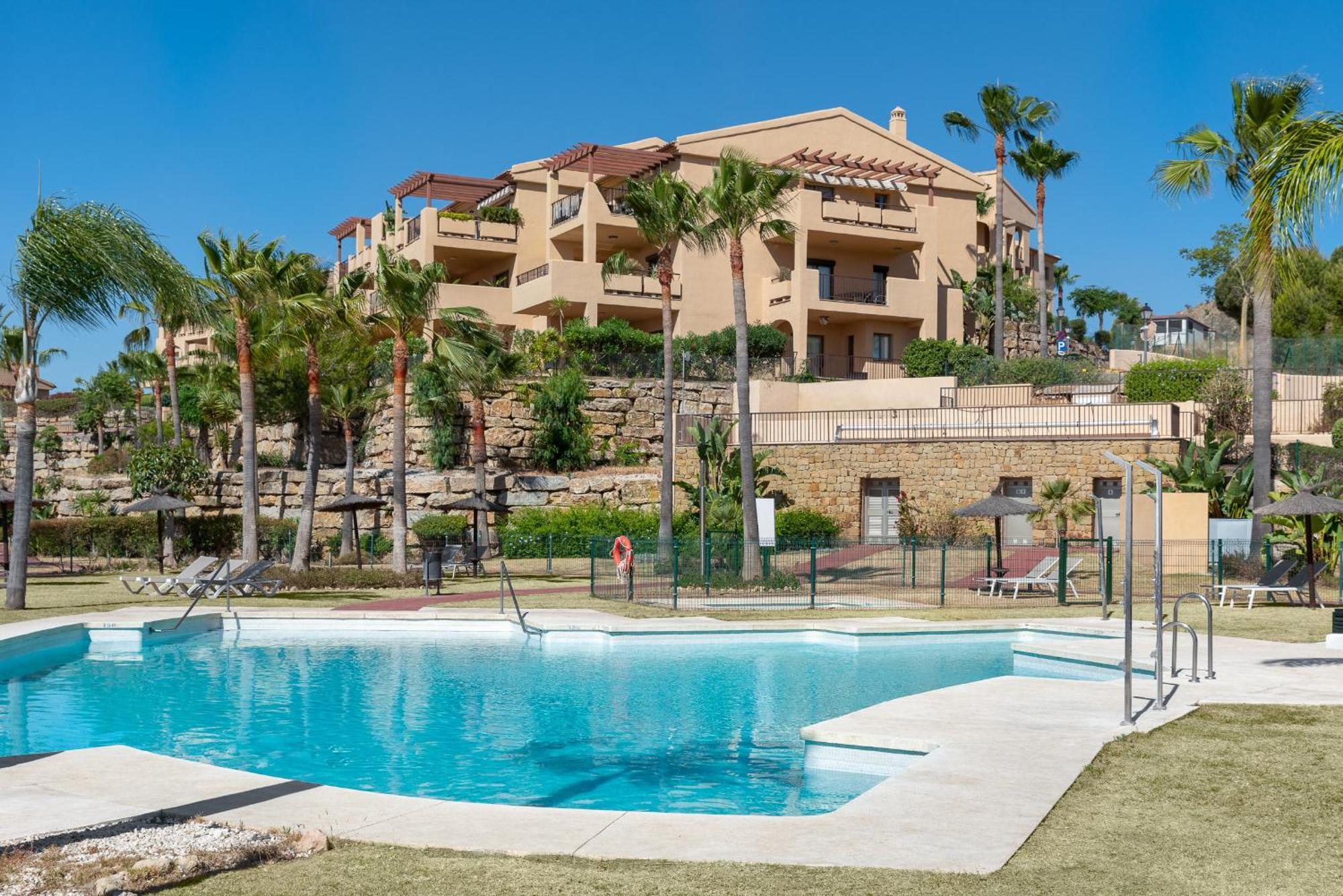 Sea Views And Garden In Hacienda Cifuentes Apartamento Estepona